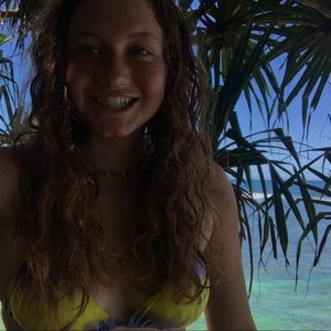 Meet your Posher, Isa